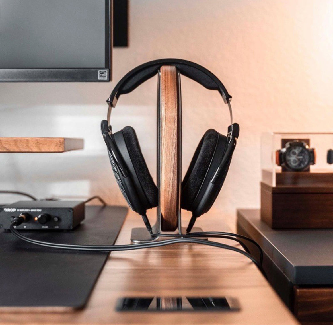 ZM Wooden Headphone Holder