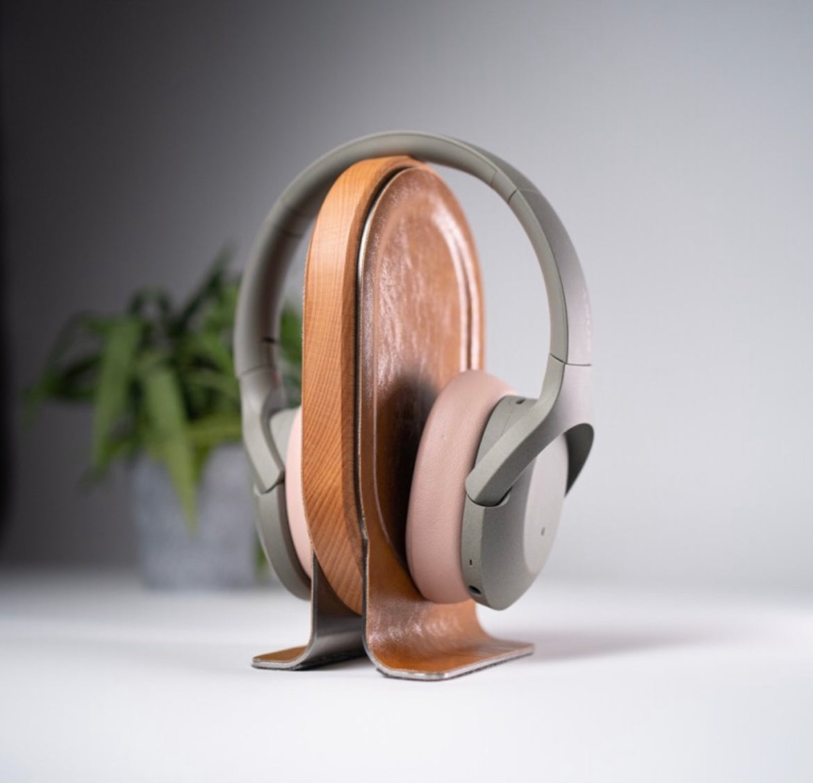 ZM Wooden Headphone Holder