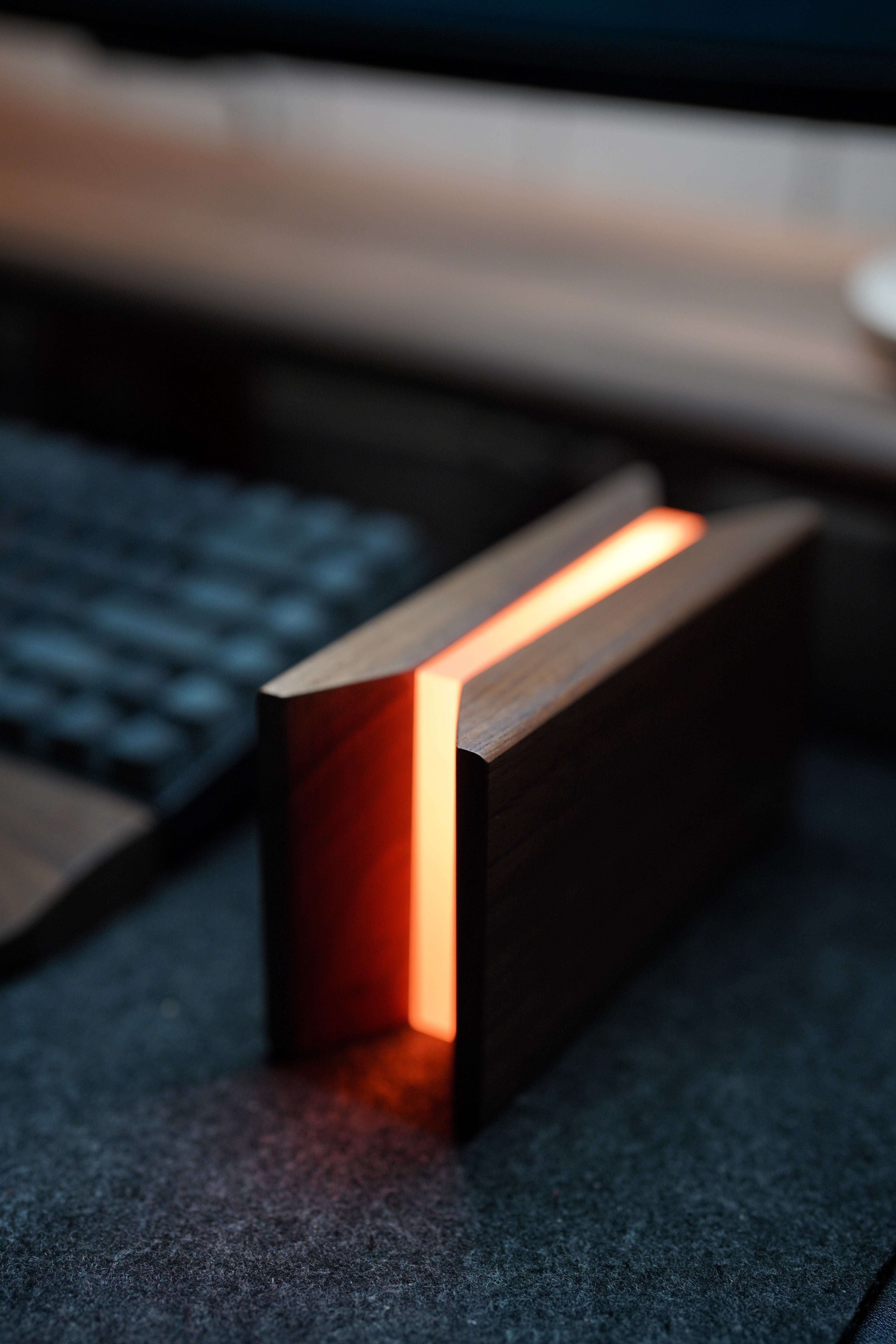Royal Series - 360° Adjustable RGB Wooden Monitor Stand（R20）